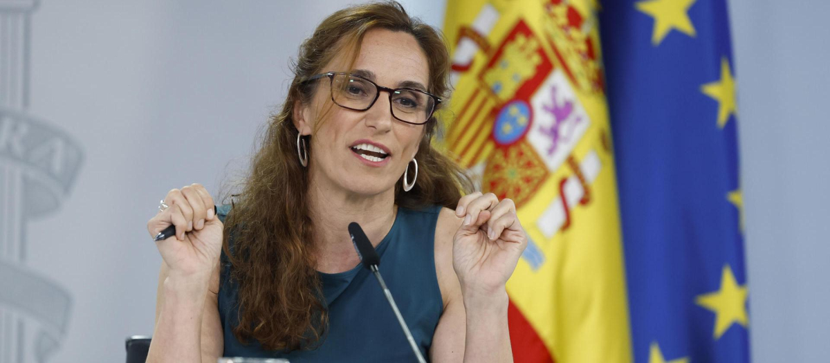 La ministra de Sanidad, Mónica García