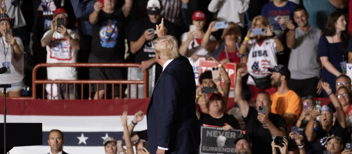 Trump en su aparición en Harrisburg