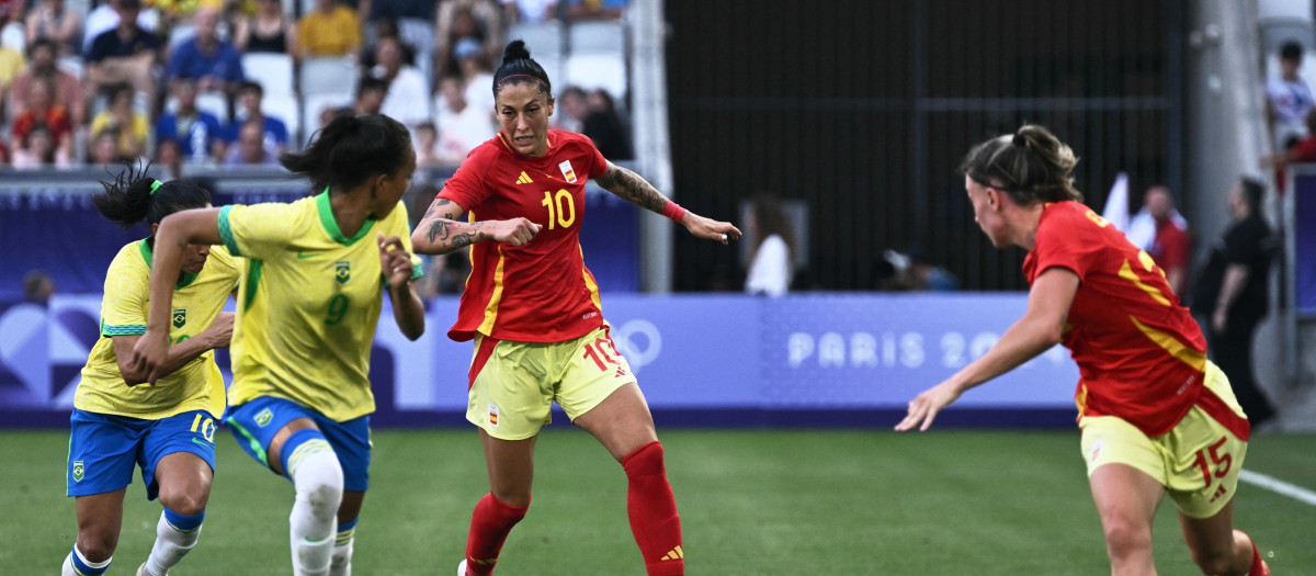 Jennifer Hermoso manda un feo mensaje por jugar poco