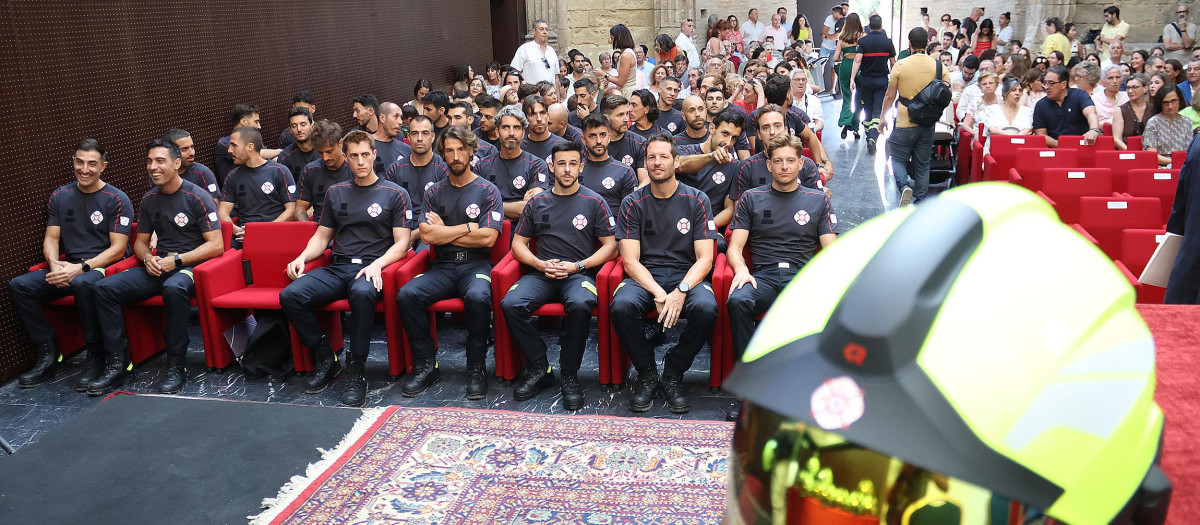 Los 38 nuevos bomberos que se incorporan al SEIS
