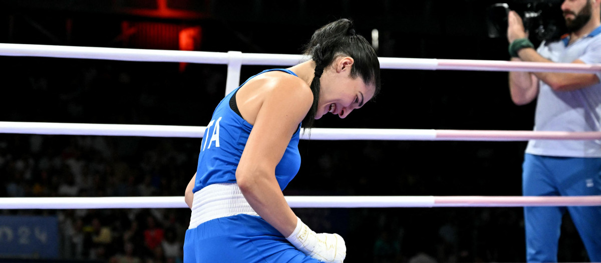 Angela Carini tras perder su combate en los Juegos Olímpicos