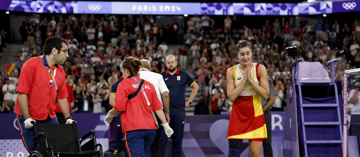 Carolina Marín se fue lesionada de la semifinal olímpica