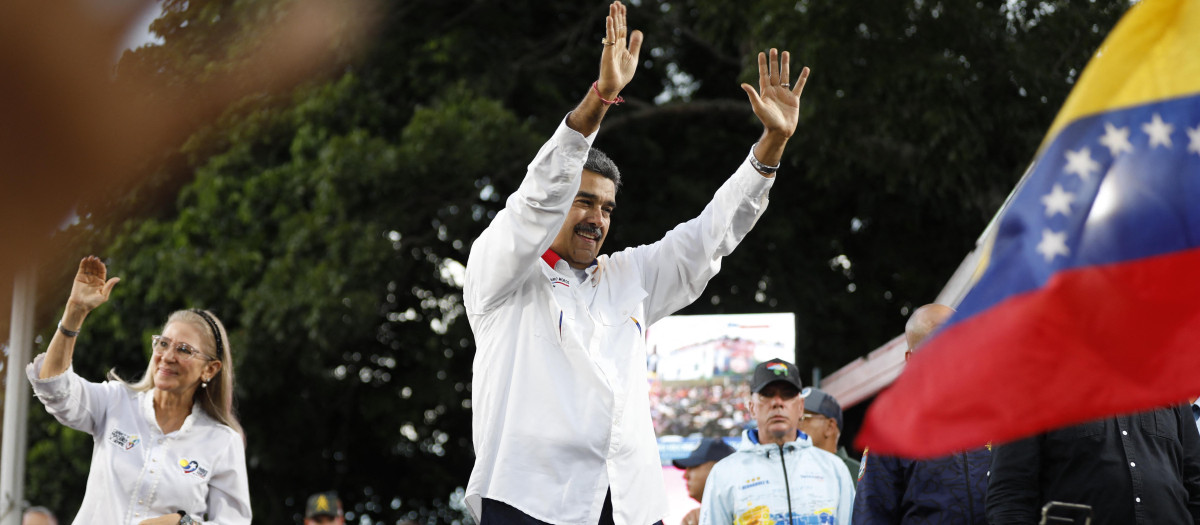 Nicolas Maduro saluda a sus simpatizantes en Caracas, el pasado 3 de agosto