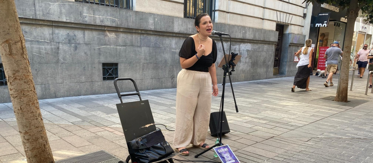 Valeria Delgado, en la calle Cruz Conde