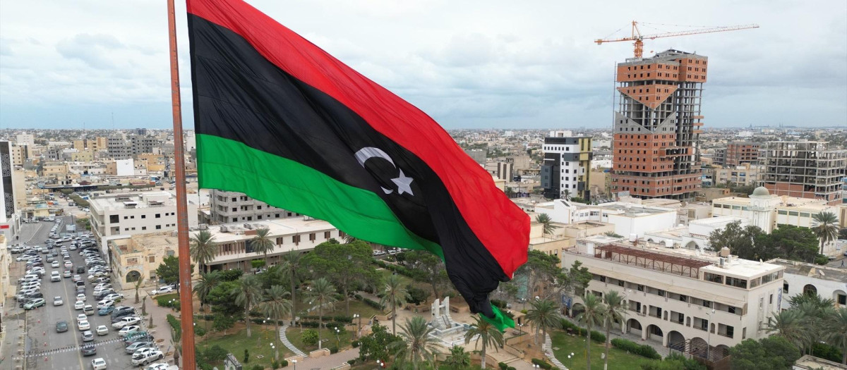 Bandera libia.
