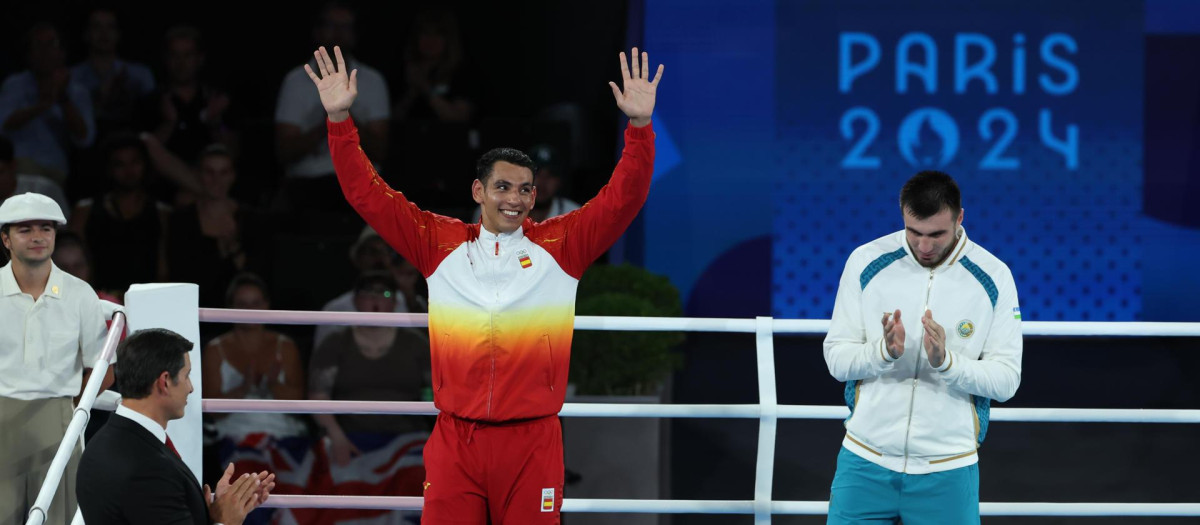 Ayoub, en el podio de los Juegos Olímpicos de París