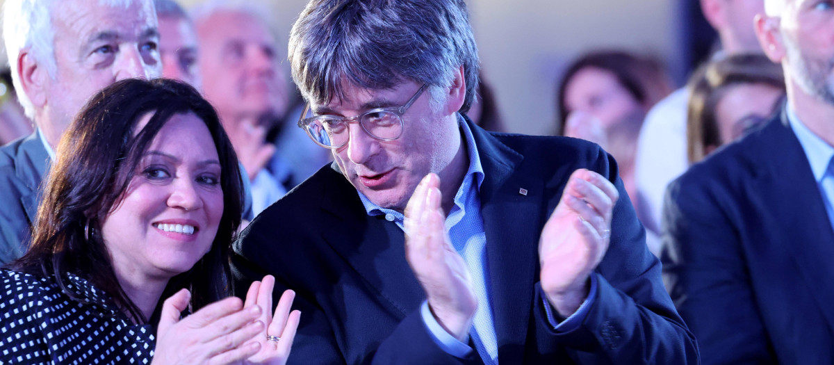 Marcela Topor y Carles Puigdemont