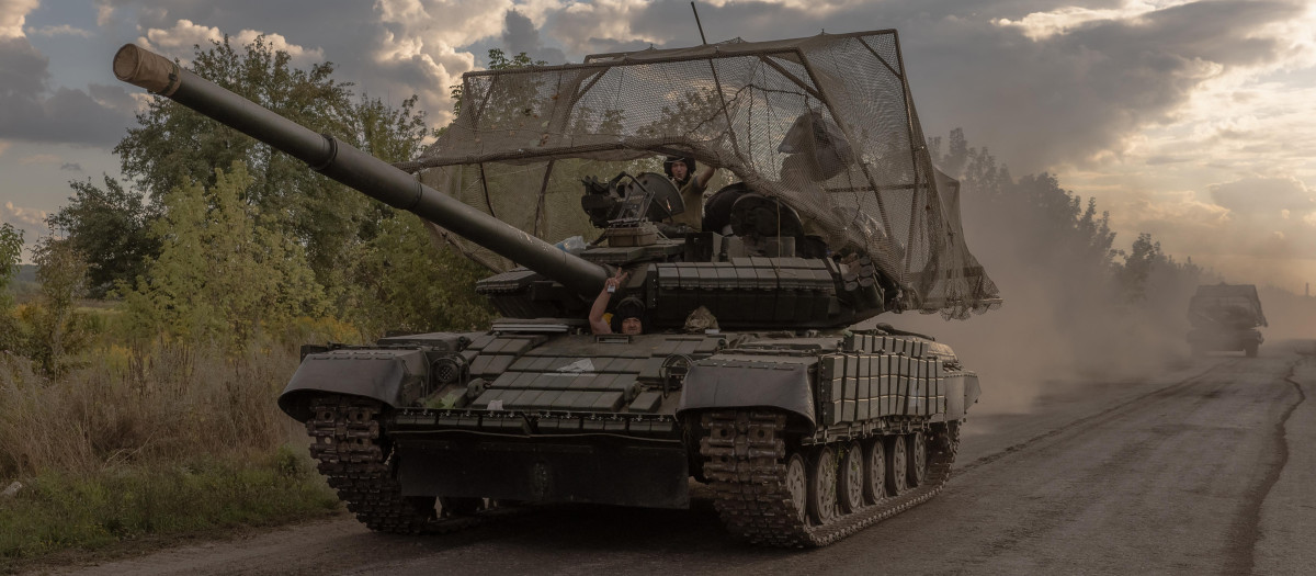 Militares ucranianos en la región de Sumy, cerca de la frontera con Rusia