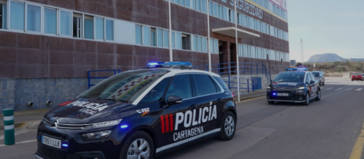 Un vehículo de la Policía Local de Cartagena