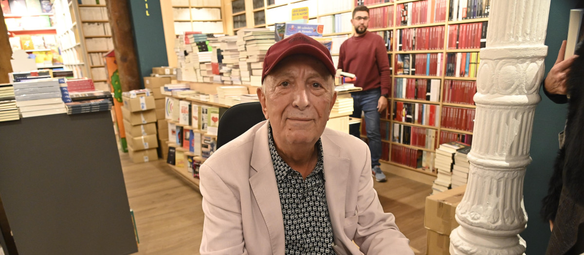Journalist Carlos Ferrando during book premiere La Delgada línea rosa in Madrid on Wednesday, 16 November 2022.