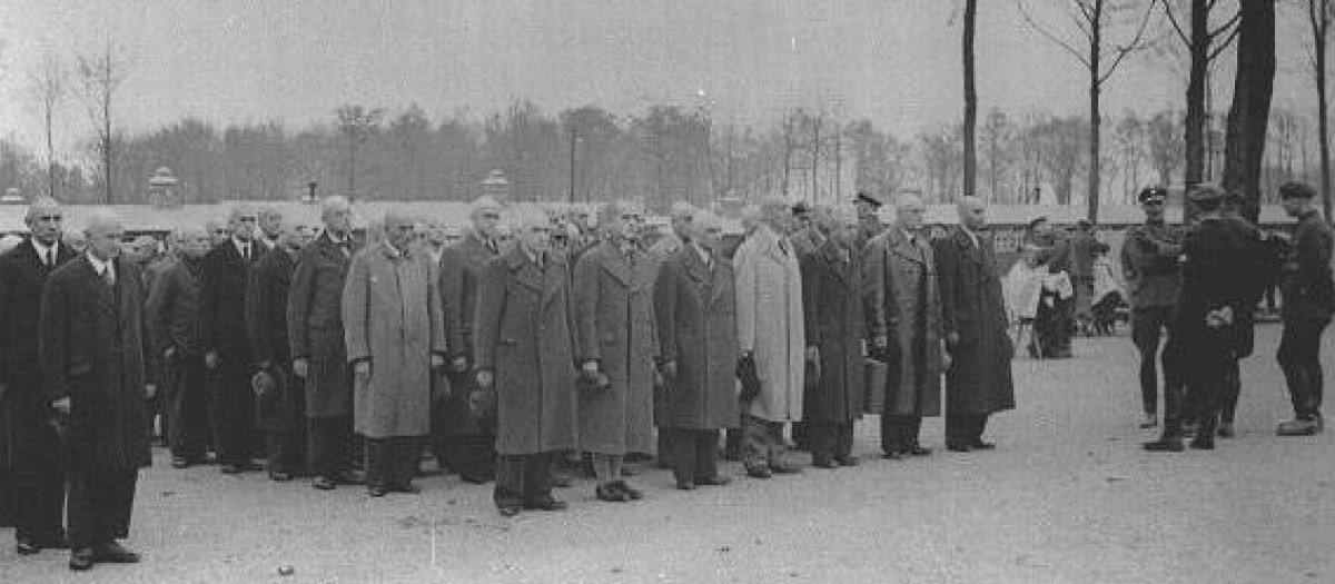 Prisioneros recién llegados al campo de concentración de Buchenwald. Alemania, 1938-1940