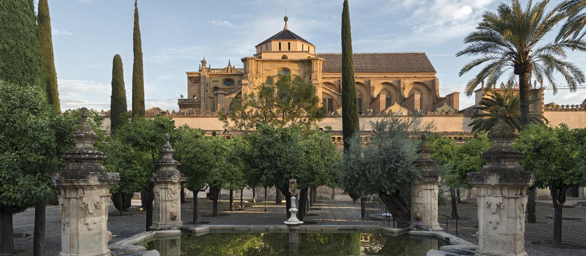 Patio de los Naranjos de la Mezquita Catedral de Córdoba