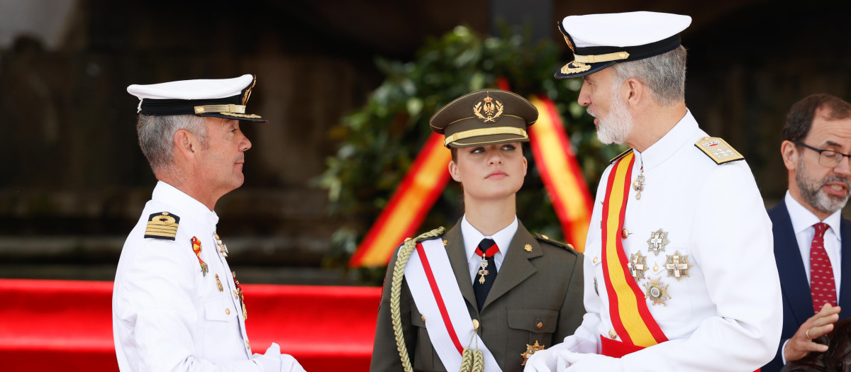 Felipe VI y la Princesa Leonor de Borbón en Marin Naval Military Academy in Marin, el16 Julio