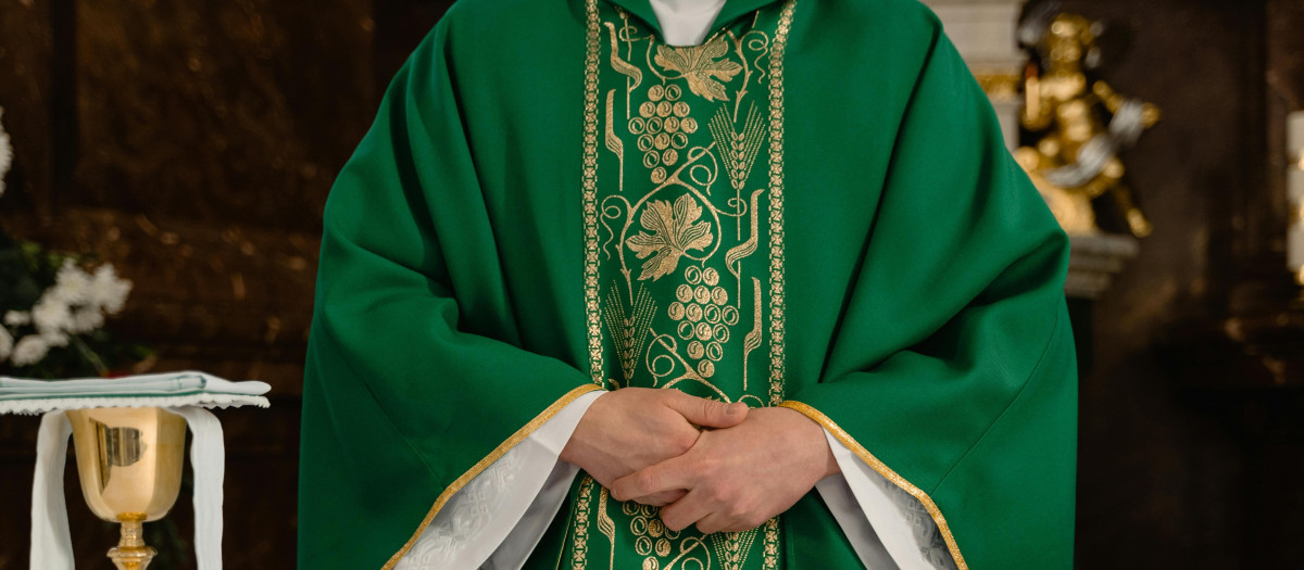 Imagen de un sacerdote