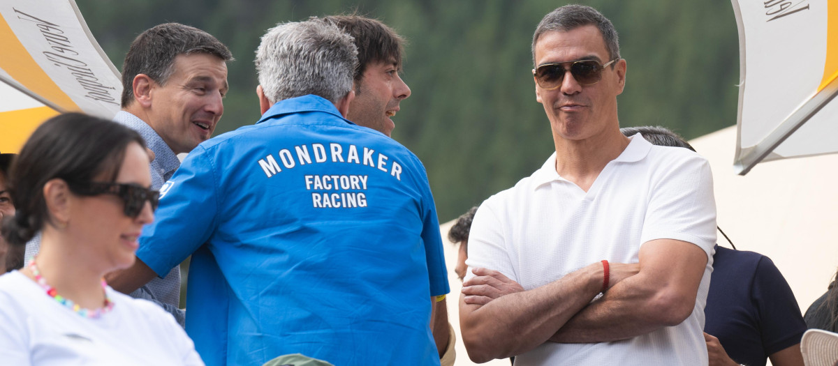 Spanish President Pedro Sánchez and his wife Begoña Gómez at the UCI 2024 Mountain Bike World Cup Pal Arinsal Andorra. 31 August 2024