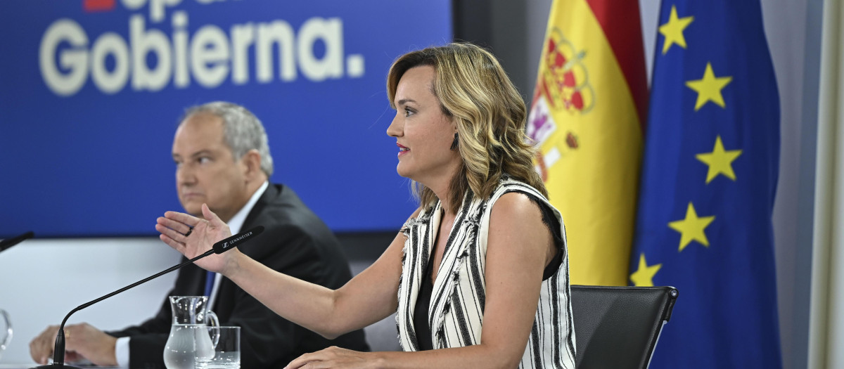 La ministra portavoz, Pilar Alegría, y el de Industria, Jordi Hereu