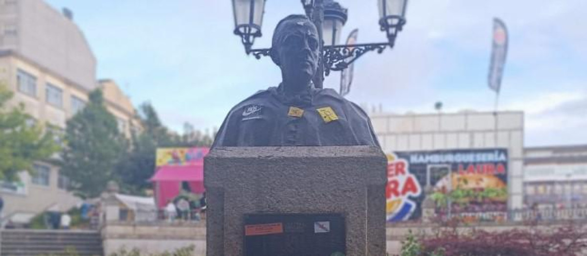 Busto de Manuel Fraga en Vilalba (Lugo)