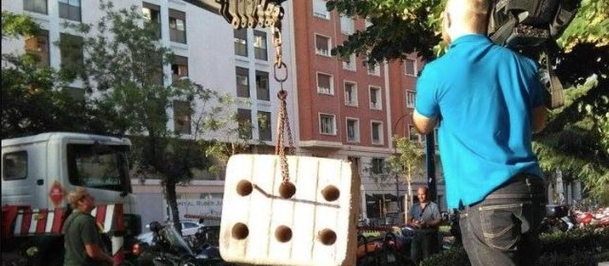 El bloque de hormigón de la disputa