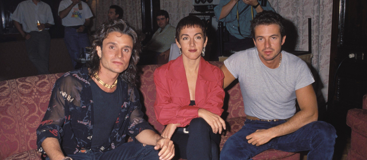 POSADO DEL GRUPO " MECANO " : ANA TORROJA , NACHO Y JOSE MARIA CANO