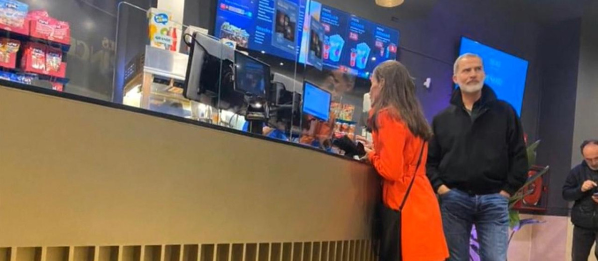 felipe-reina-letizia-cine-madrid