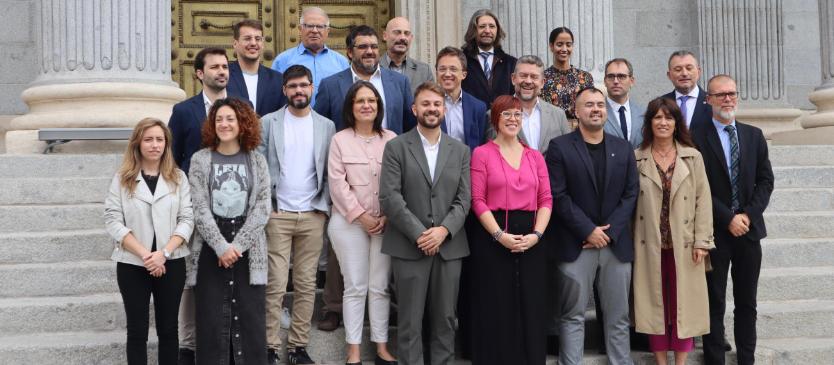 Diputados que han presentado este miércoles un recurso a la ley de educación valenciana