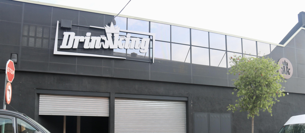 Fachada de la discoteca Drinkking de Sabadell