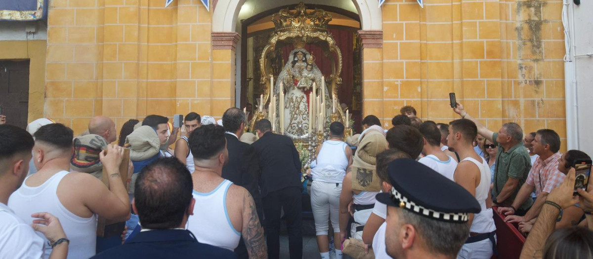 La procesión de la Virgen del Socorro, en imágenes