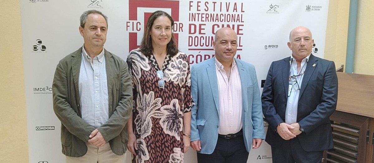 El gerente de la Filmoteca, la gerente del IMdeec, el delegado de Cultura de Diputación y el director del Festival