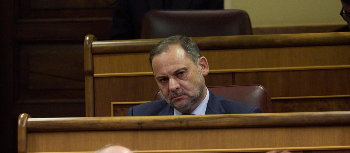 El diputado del Grupo Mixto José Luis Ábalos