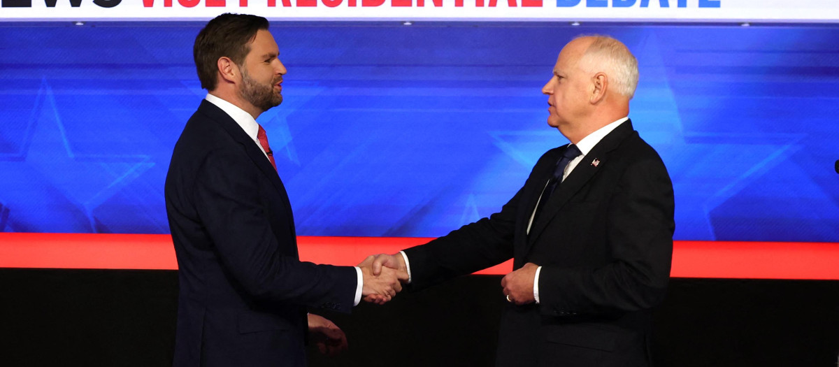 El senador y candidato republicano a la vicepresidencia, J.D. Vance, y el gobernador y candidato demócrata a la vicepresidencia, Tim Walz
