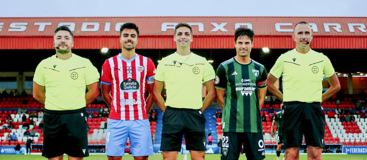 En el Lugo vs Sestao River de Copa Federación un aficionado tuvo que suplir a un linier que se lesionó durante el encuentro