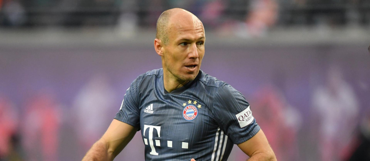 Arjen Robben volvió a competir un año después de su retirada para lucir los colores del equipo de su ciudad natal, el Groningen