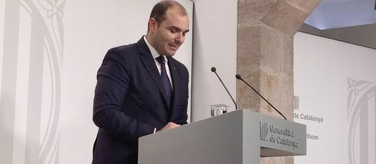 Albert Dalmau, consejero de Presidencia, durante la presentación del plan