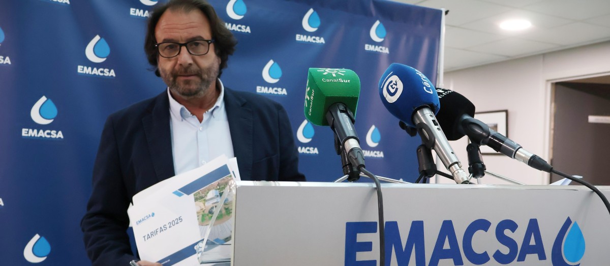 Daniel García Ibarrola, en la sede central de Emacsa