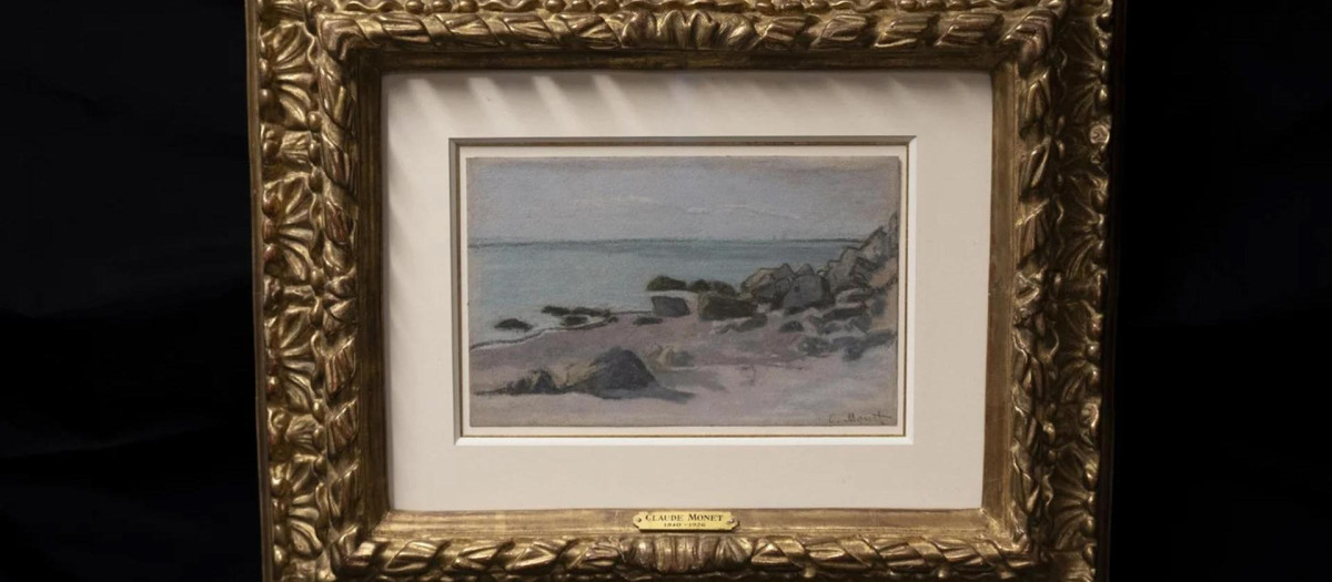 Fotografía cedida este miércoles por el FBI donde se muestra la obra de arte, llamada 'Bord de mer', del francés Claude Monet, que fue adquirida por un marchante de arte nazi y desapareció de la vista en 1941 hasta que en 2023 fue incluida entre las obras expuestas en una galería de arte de Houston, según explicó el FBI en un comunicado. Las autoridades estadounidenses recuperaron un cuadro de Claude Monet de 1865 que fue robado por los nazis durante la Segunda Guerra Mundial y que reapareció en 2023 en una galería de arte de Houston (Texas). EFE/FBI /SOLO USO EDITORIAL /NO VENTAS /SOLO DISPONIBLE PARA ILUSTRAR LA NOTICIA QUE ACOMPAÑA /CRÉDITO OBLIGATORIO