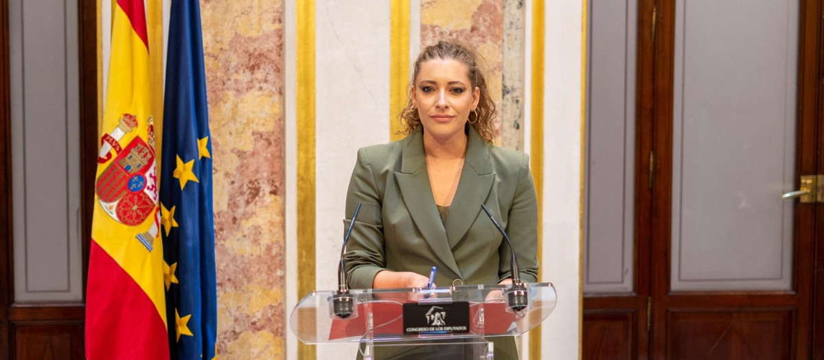 La vicesecretaria de Sanidad y Educación del PP, Ester Muñoz, ante los medios