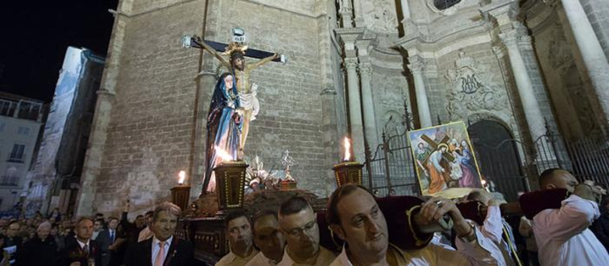 Via Crucis diocesano en la Catedral de Valencia