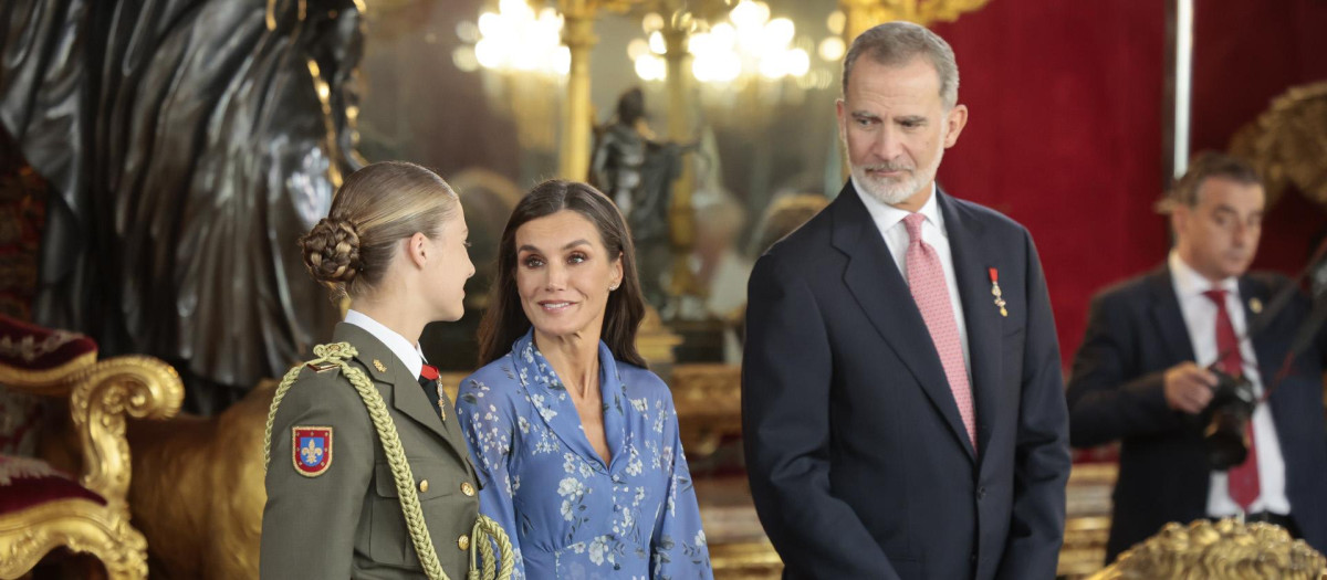 Los Reyes y la Princesa de Asturias, en la Fiesta Nacional del año pasado