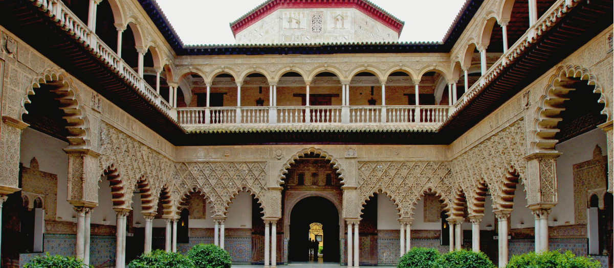 Reales Alcázares de Sevilla. Patio de las doncellas