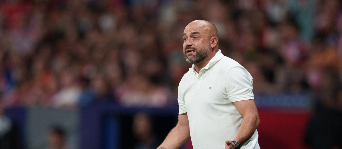 Manolo González lanzó un dardo a la afición del Barça a poco menos de un mes del derbi catalán