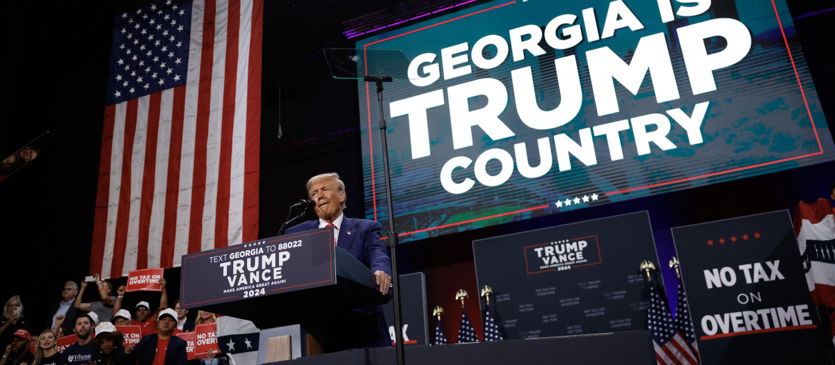 Donald Trump en un acto de campaña en Georgia