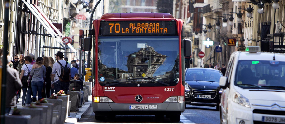 Un autobús de la EMT de Valencia, en una imagen de archivo
