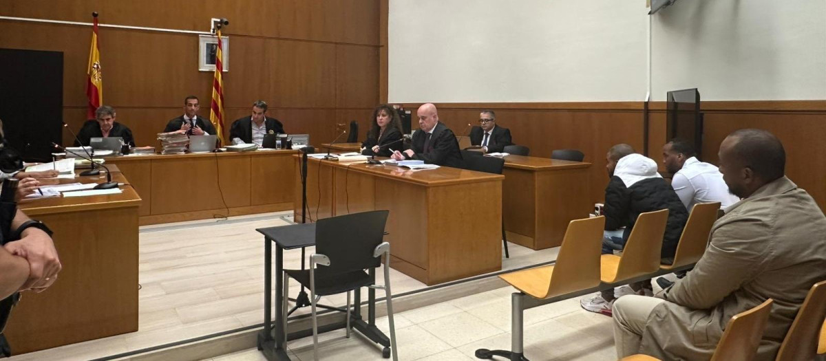 Los tres acusados por el tiroteo de Sabadell de septiembre de 2021 en el que una embarazada perdió al bebé que esperaba por el impacto de una bala
EUROPA PRESS
21/10/2024