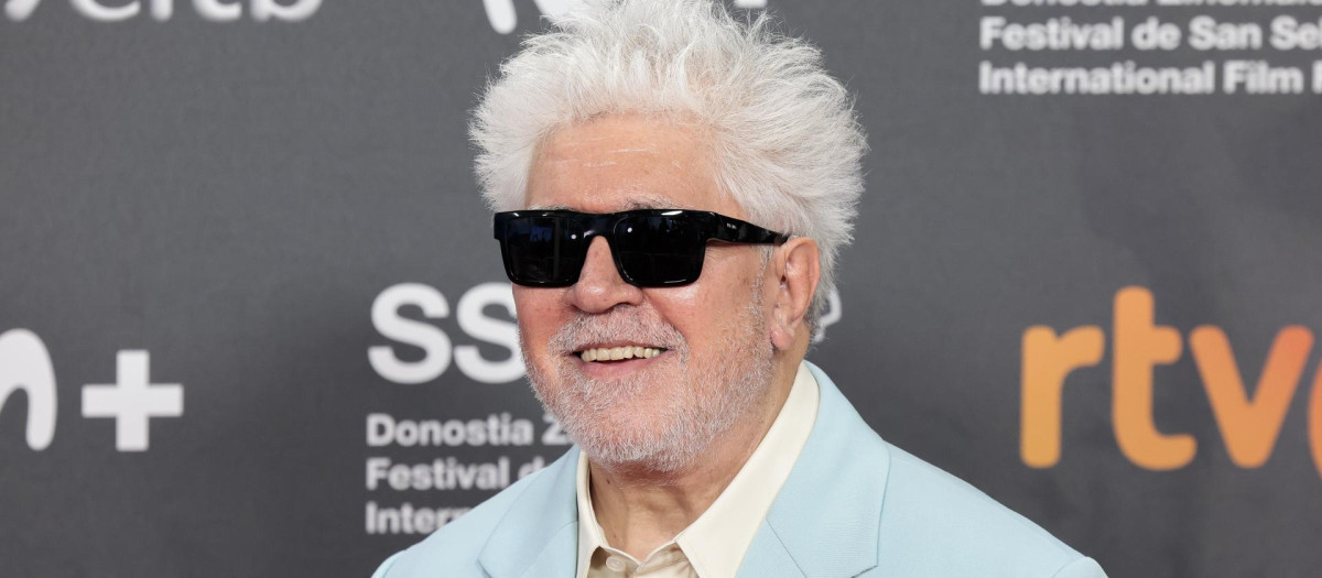 Pedro Almodóvar en la presentación de LA habitación de al lado en el Festival de San Sebastián