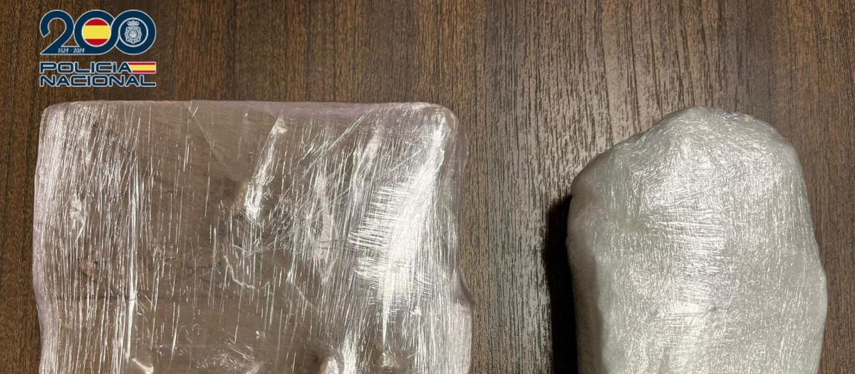 Droga intervenida al narco al bajarse del autobús