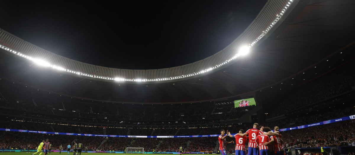 Los seguidores del Frente Atlético decidieron no animar en el partido ante el Lille