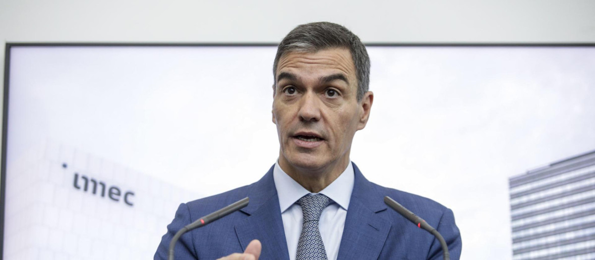 El presidente del Gobierno, Pedro Sánchez, visita la sede del Centro Interuniversitario de Microelectrónica (IMEC)