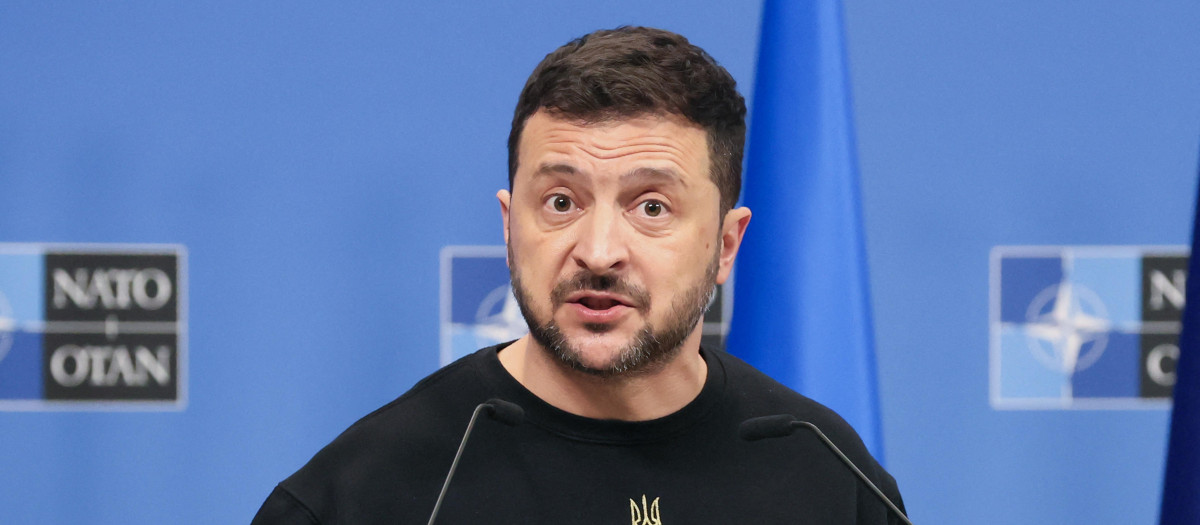 Volodimir Zelenski, presidente de Ucrania durante una rueda de prensa en la OTAN
