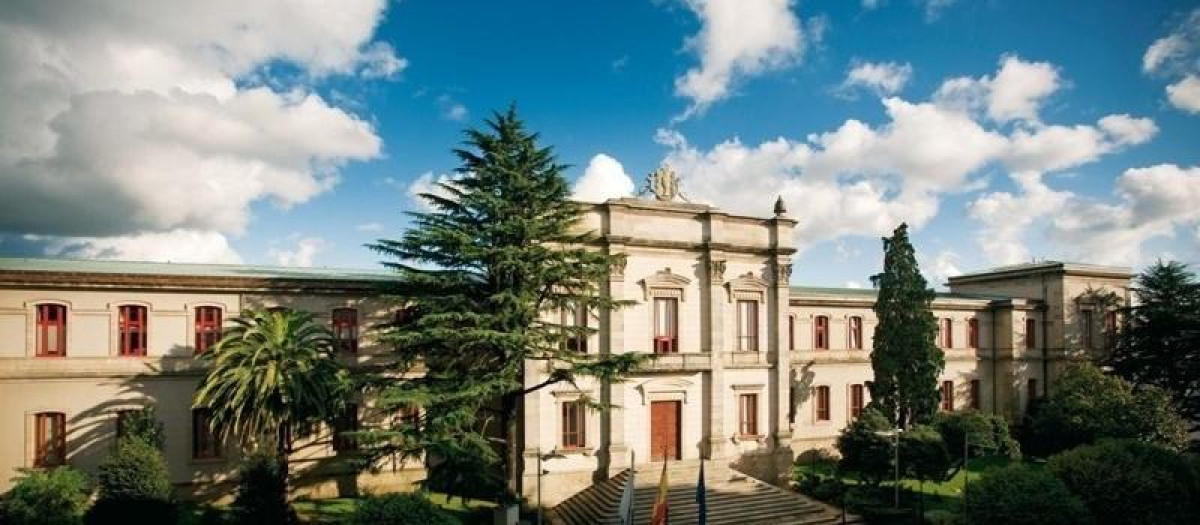 (Foto de ARCHIVO)
Fachada principal del Pazo do Hórreo, sede del Parlamento de Galicia
PARLAMENTO DE GALICIA
17/11/2009