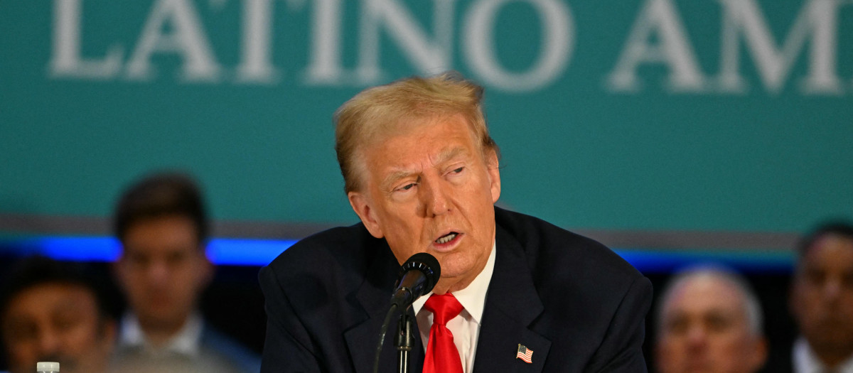 Donald Trump durante un acto de campaña con Hispanos en Miami, Florida